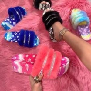 Furry Bling Slides